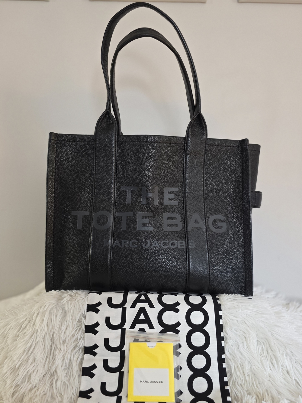 Marc Jacobs The Tote Bag - Black Large Leather